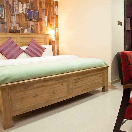 לגוס Villa Toscana Hotel And Suits מראה חיצוני תמונה