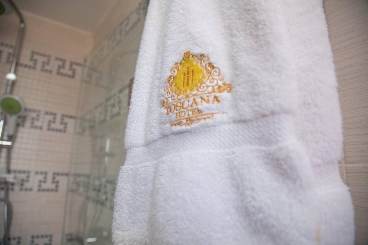 לגוס Villa Toscana Hotel And Suits מראה חיצוני תמונה