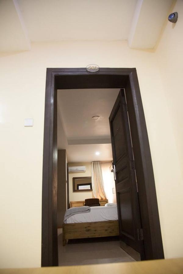 לגוס Villa Toscana Hotel And Suits מראה חיצוני תמונה