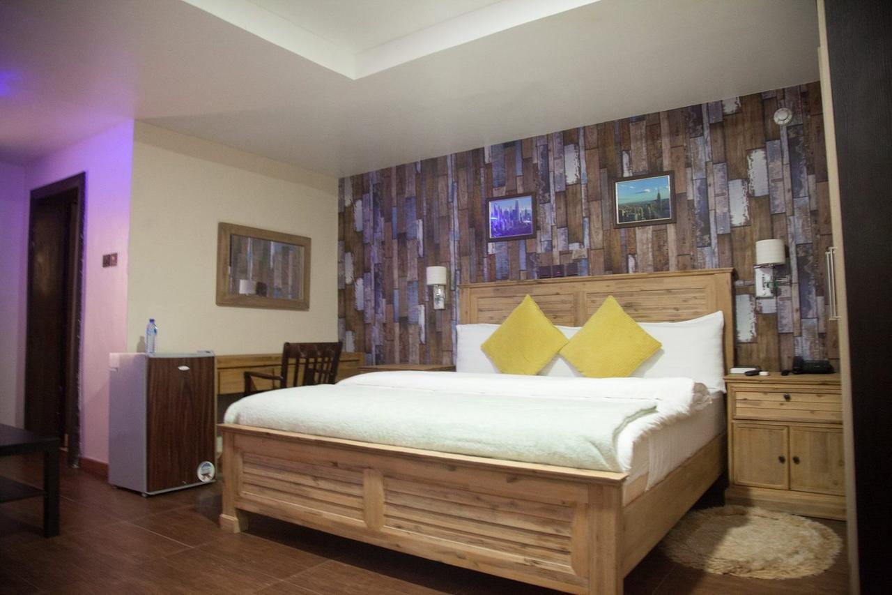 לגוס Villa Toscana Hotel And Suits מראה חיצוני תמונה