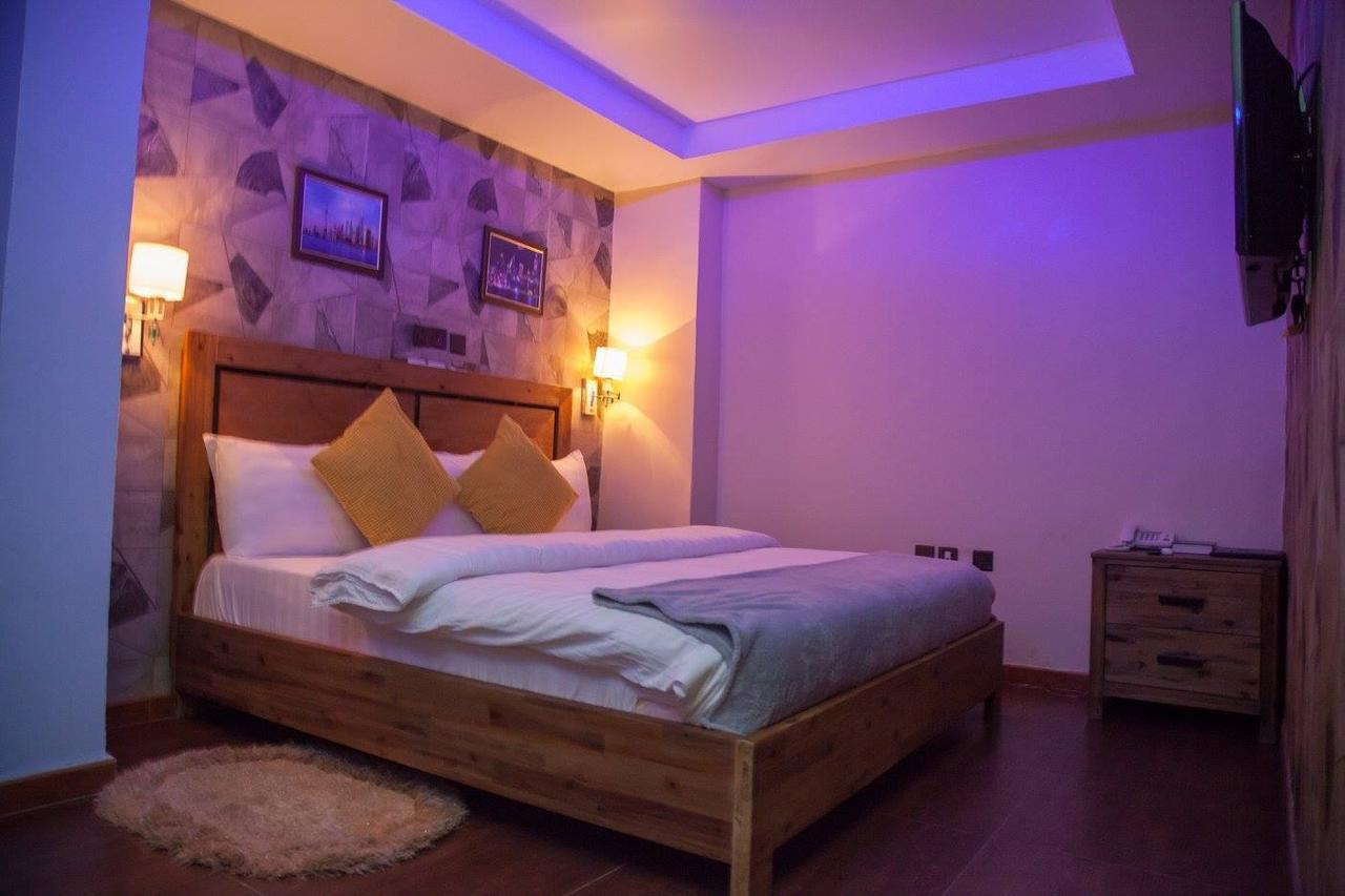 לגוס Villa Toscana Hotel And Suits מראה חיצוני תמונה